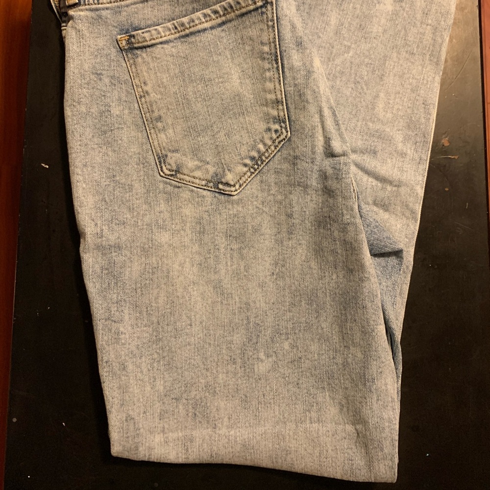 Old Navy Boyfriend Jeans - Picture 6 of 9